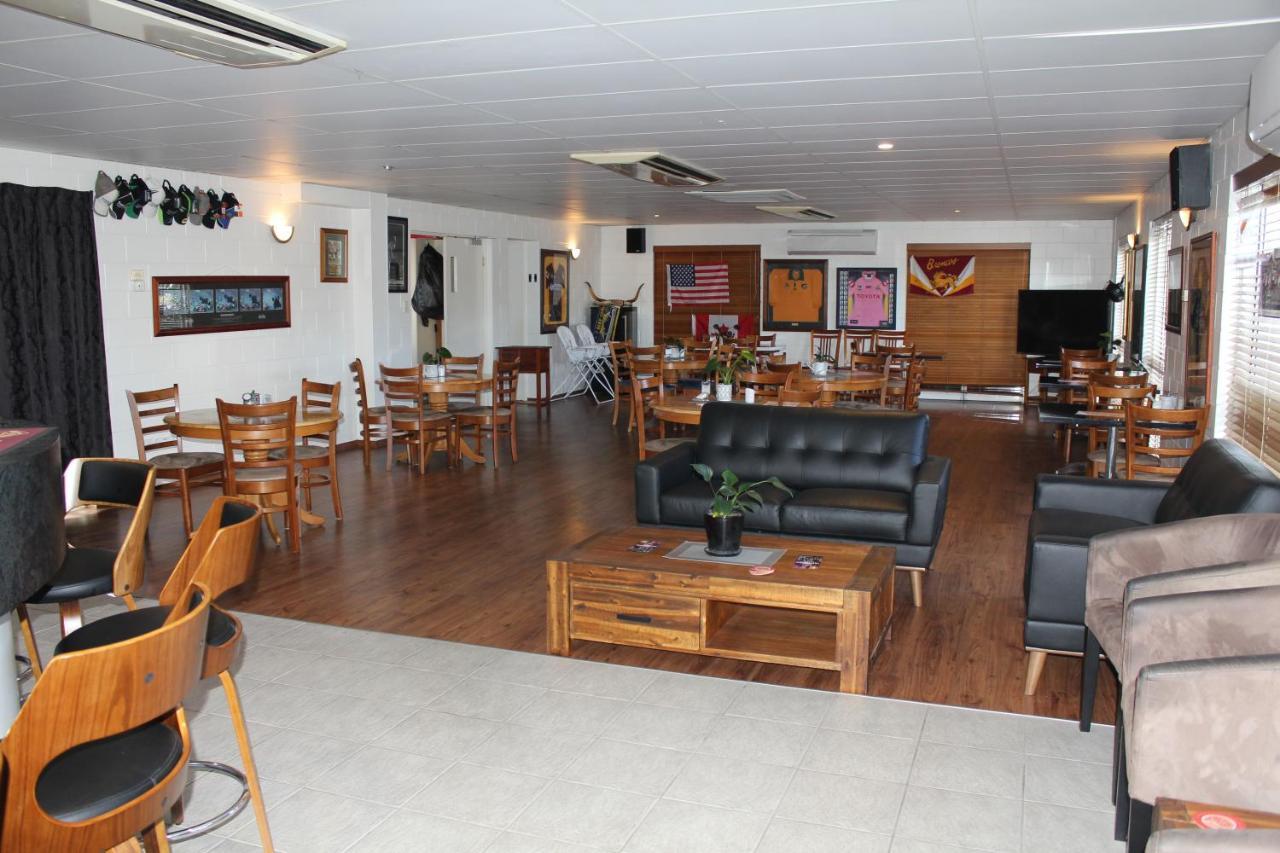 Colonial Rose Motel Таунсвил Екстериор снимка