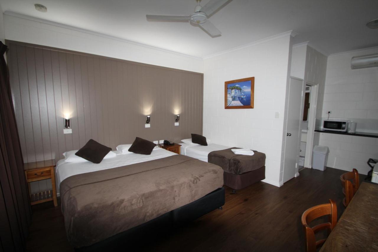 Colonial Rose Motel Таунсвил Екстериор снимка