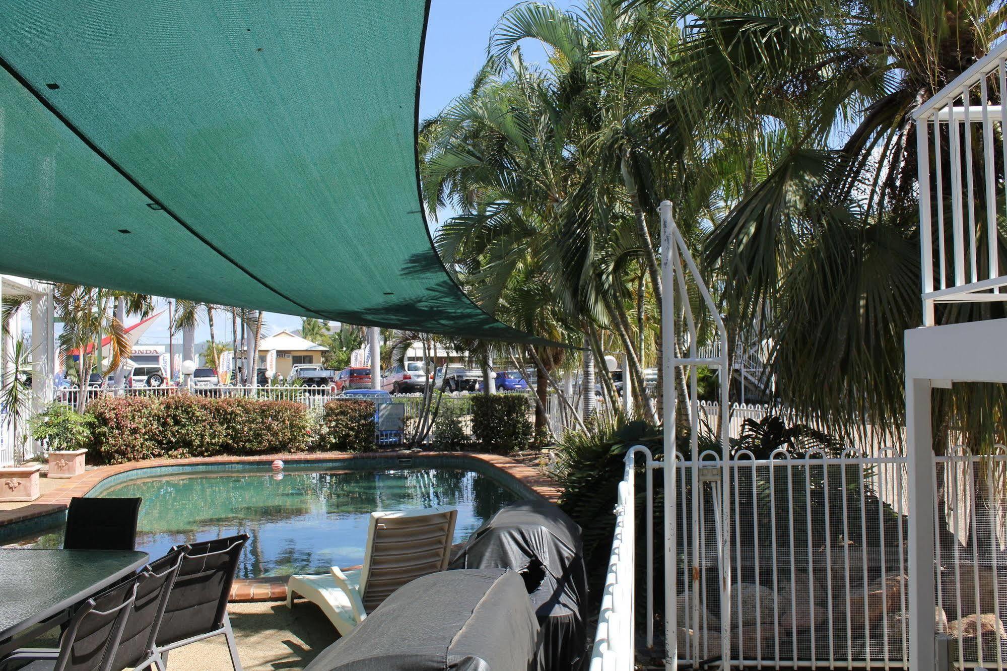 Colonial Rose Motel Таунсвил Екстериор снимка
