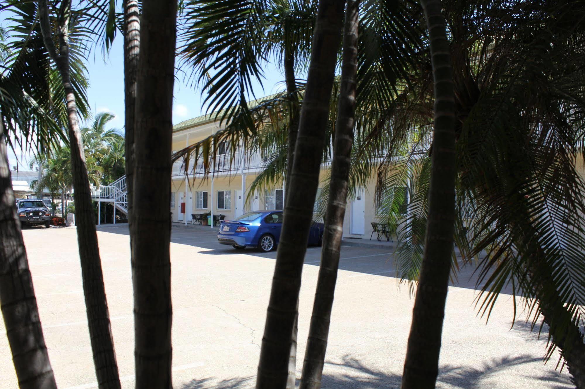 Colonial Rose Motel Таунсвил Екстериор снимка